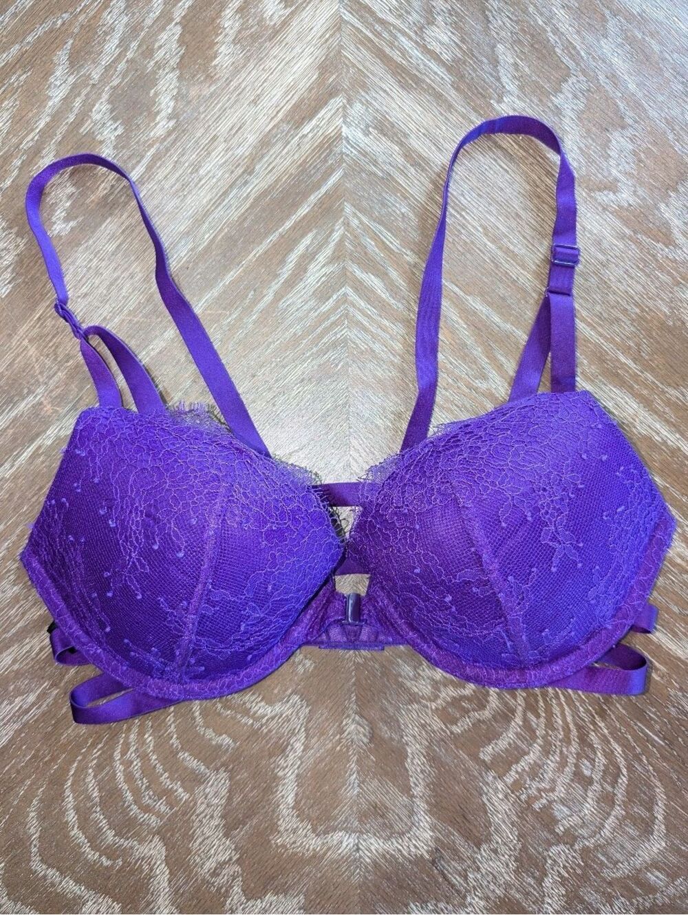 Victoria's Secret Very Sexy Strappy Cage Back Push-Up Bra